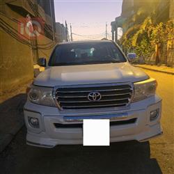 تۆیۆتا لاند کروزەر